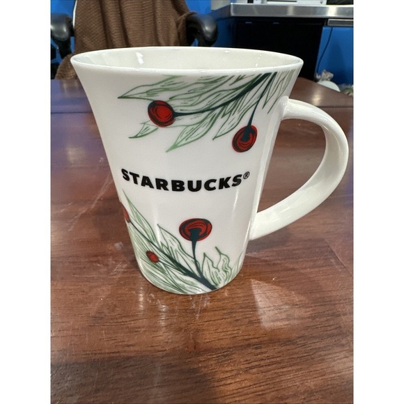 2020 Starbucks Christmas Coffee Mug 10‎ Oz - Picture 1 of 3